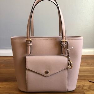 Michael Kors Jet Set Leather Tote
